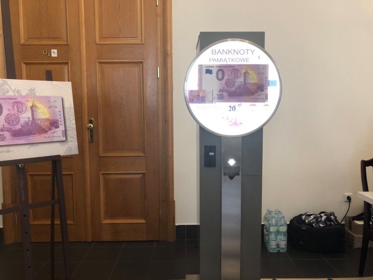 Rozpoczęła się emisja pamiątkowego banknotu 0 Euro – LEGNICA