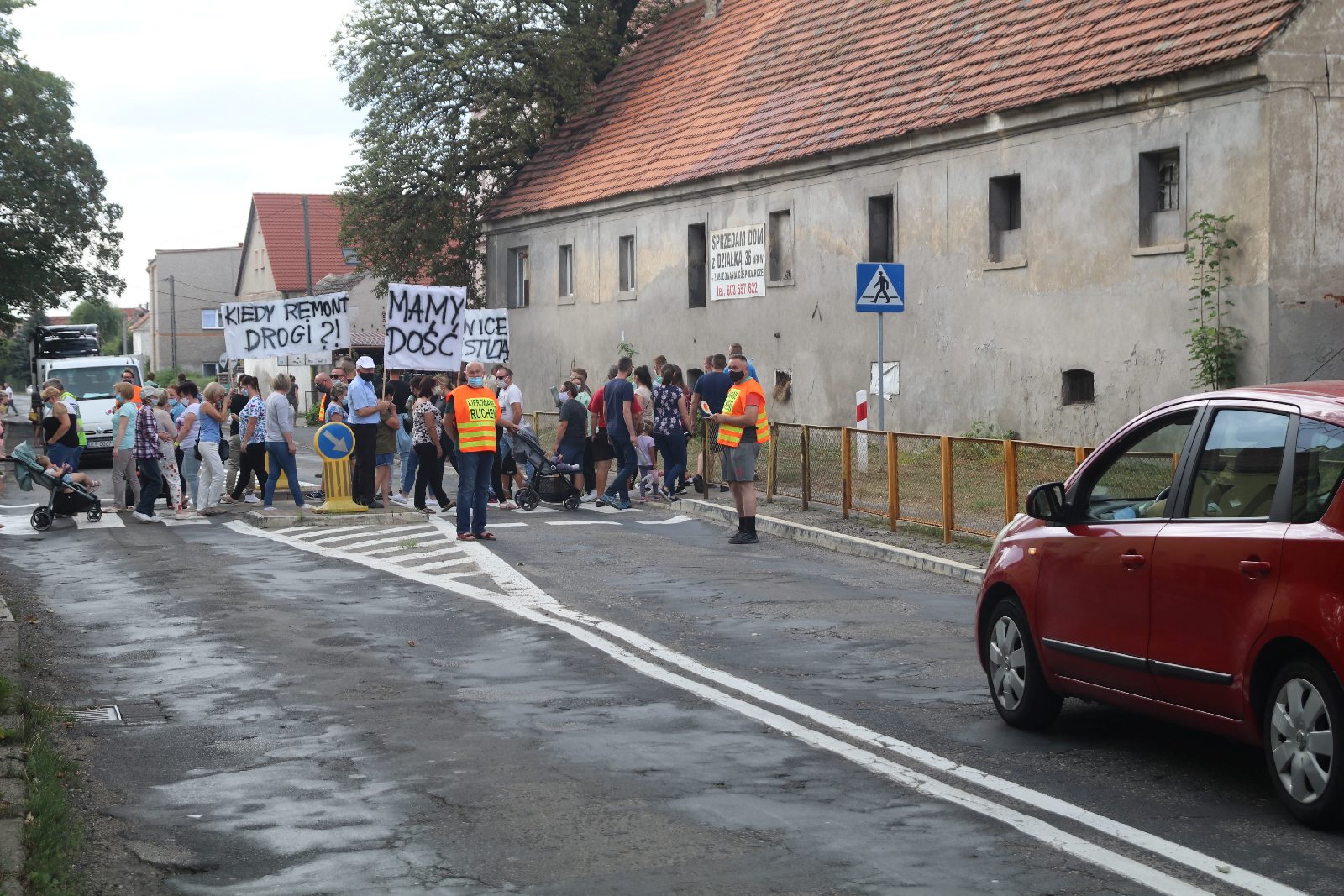 Mieszkańcy Koskowic blokowali drogę powiatową