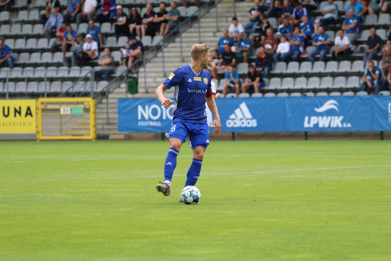 Miedź Legnica wygrała z Sandecją Nowy Sącz             
