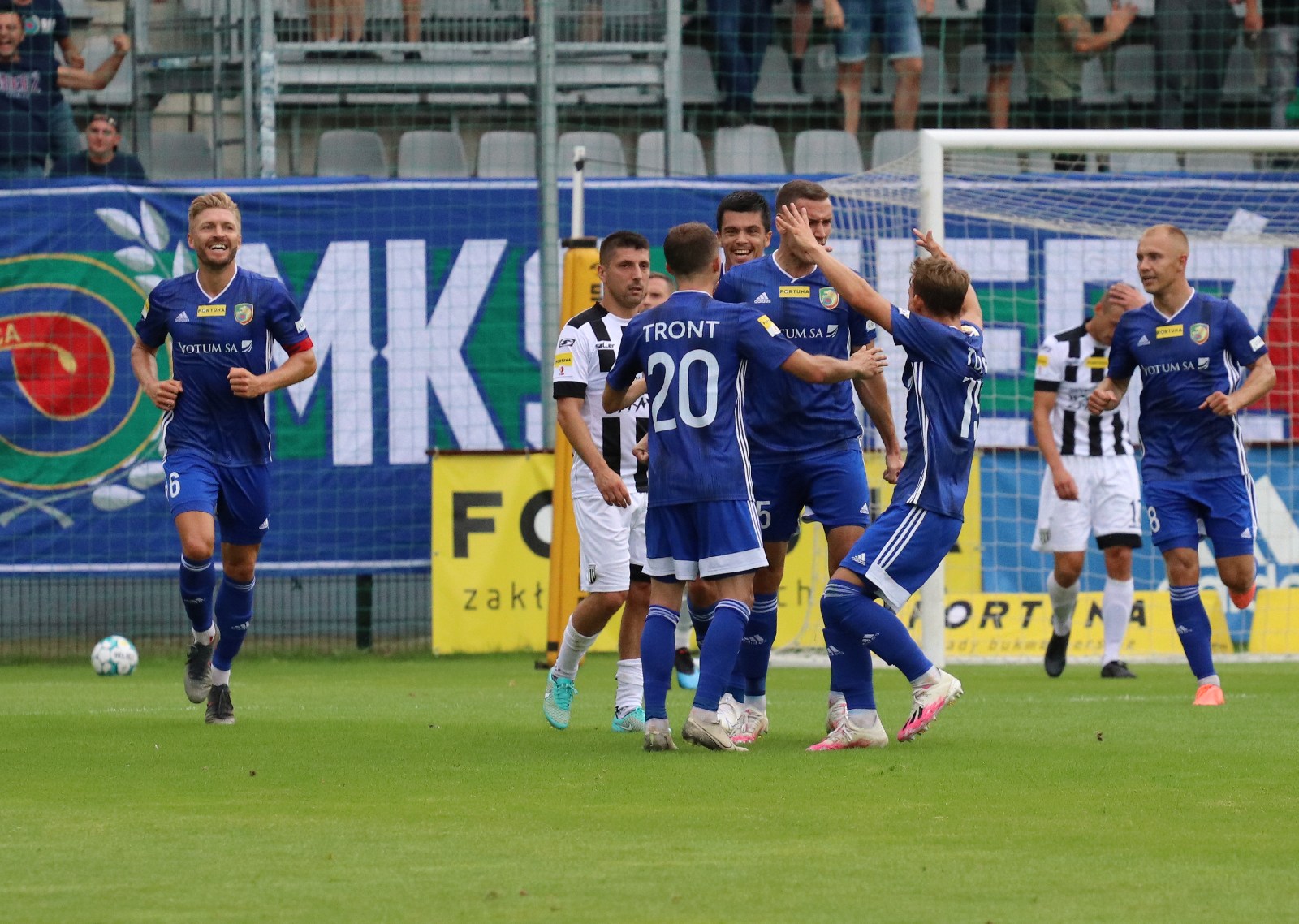Miedź Legnica wygrała z Sandecją Nowy Sącz             
