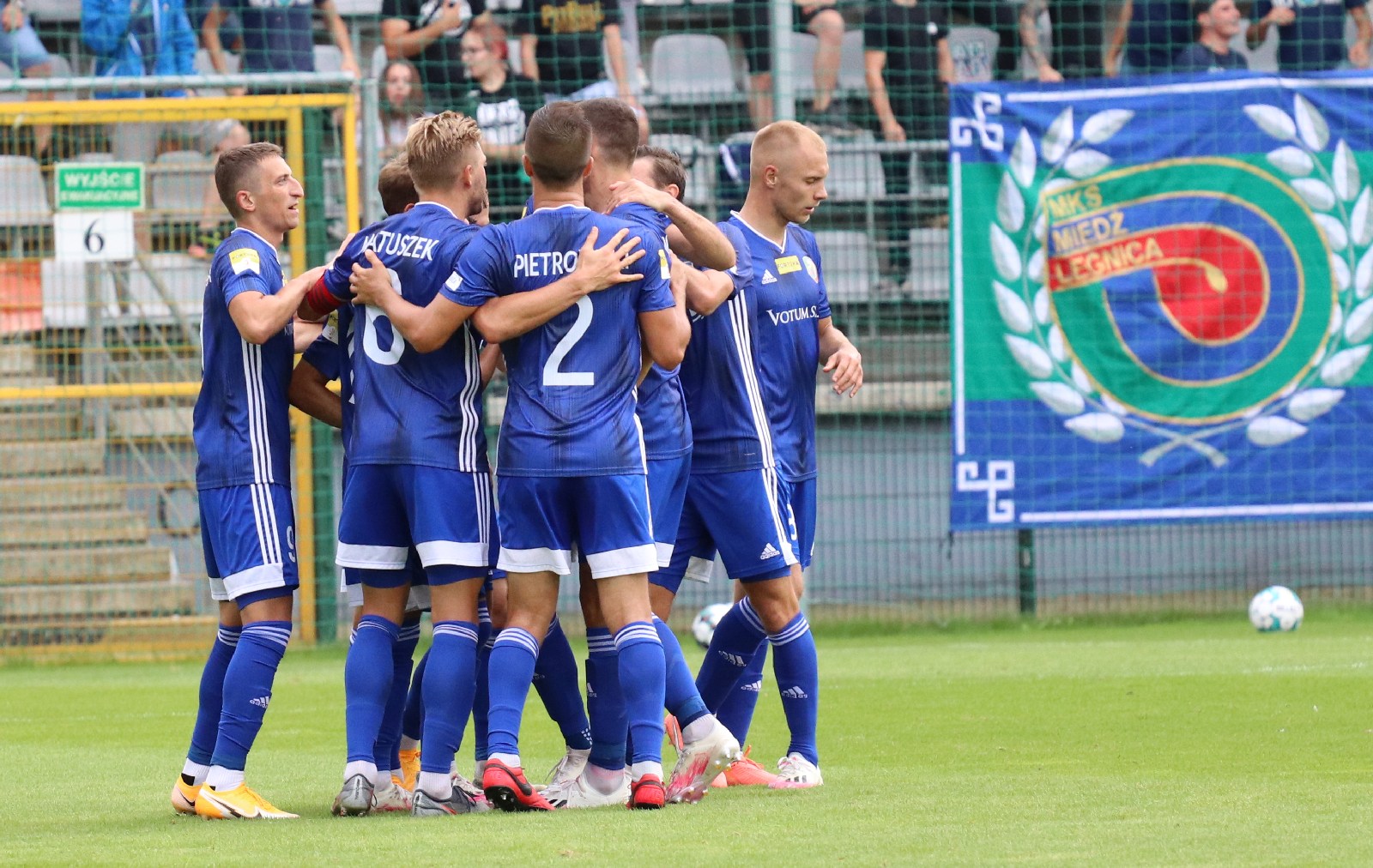 Miedź Legnica wygrała z Sandecją Nowy Sącz             
