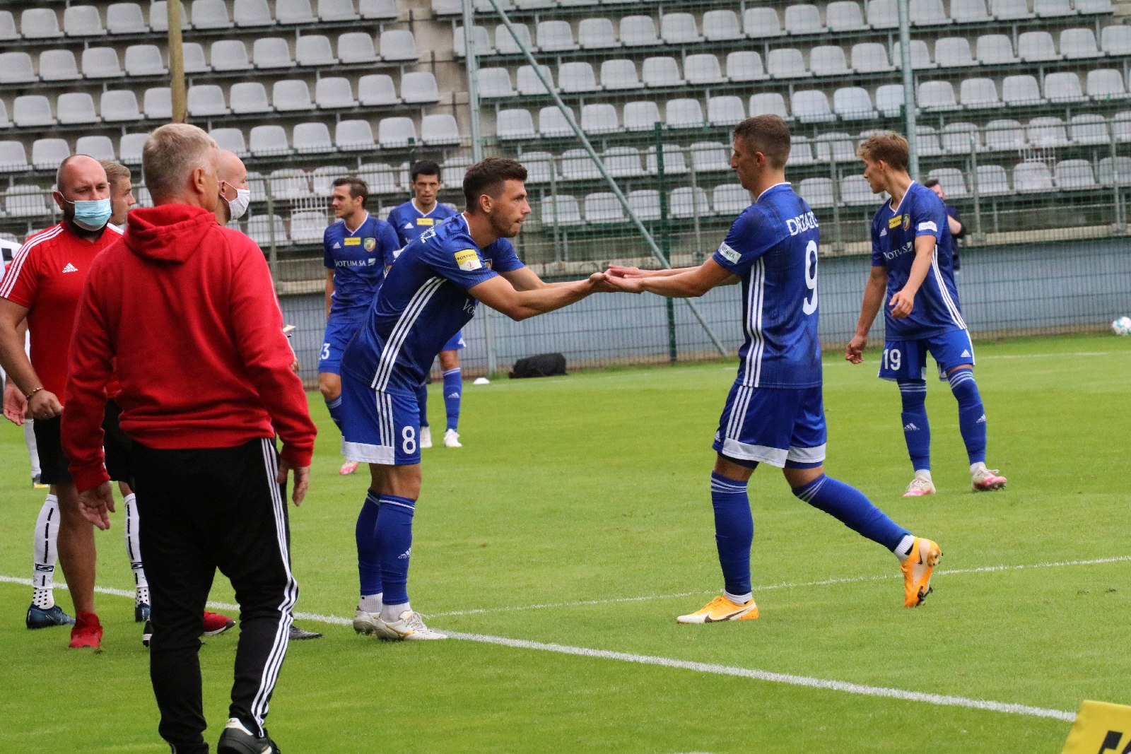 Miedź Legnica wygrała z Sandecją Nowy Sącz             
