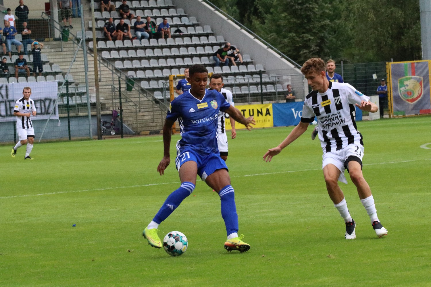 Miedź Legnica wygrała z Sandecją Nowy Sącz             
