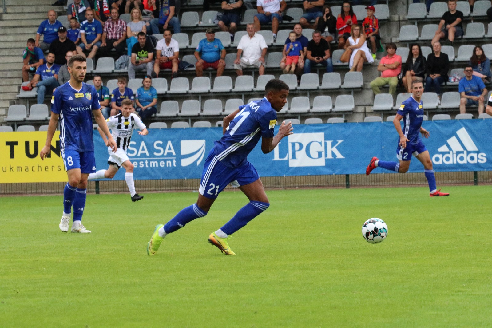 Miedź Legnica wygrała z Sandecją Nowy Sącz             
