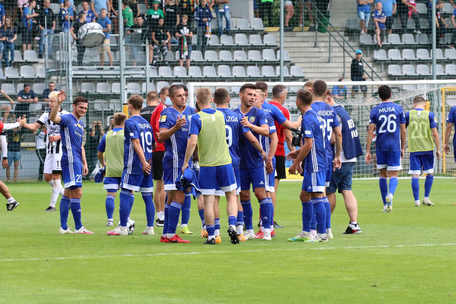 Miedź Legnica wygrała z Sandecją Nowy Sącz             
