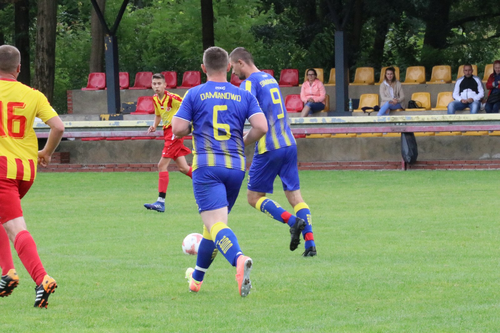 Polder-a Damiano nie przeciwstawił się rezerwom Iskry Kochlice