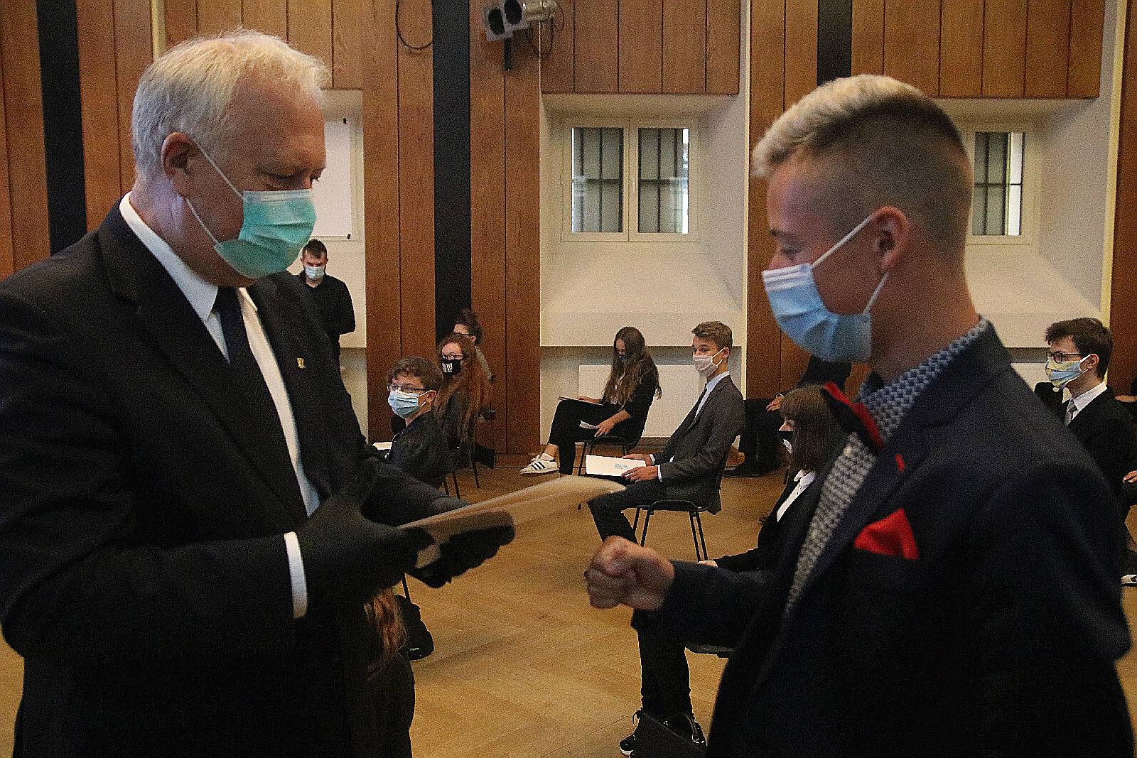 Uroczystość wręczenia stypendiów prezydenta Legnicy