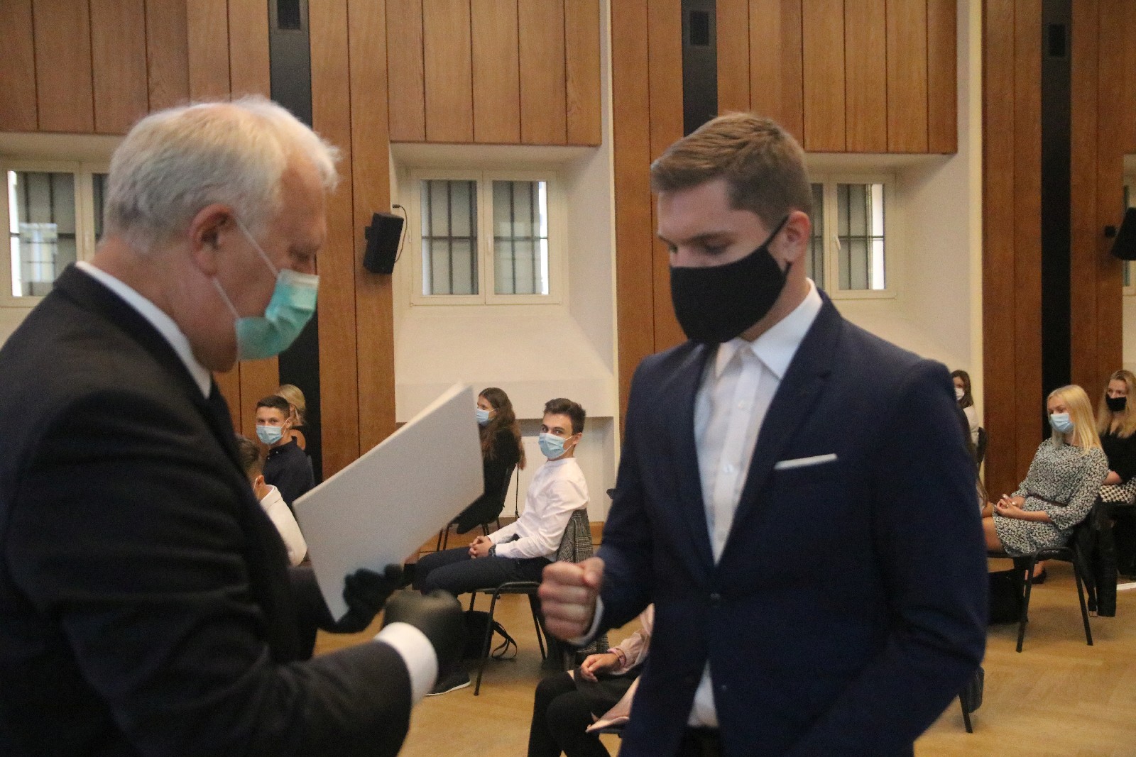 Uroczystość wręczenia stypendiów prezydenta Legnicy