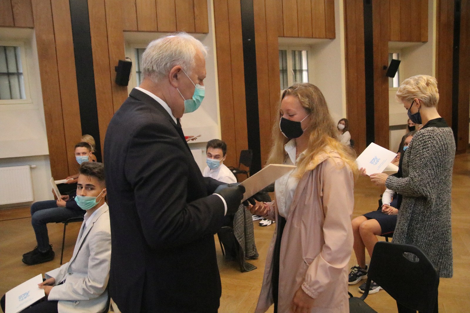 Uroczystość wręczenia stypendiów prezydenta Legnicy