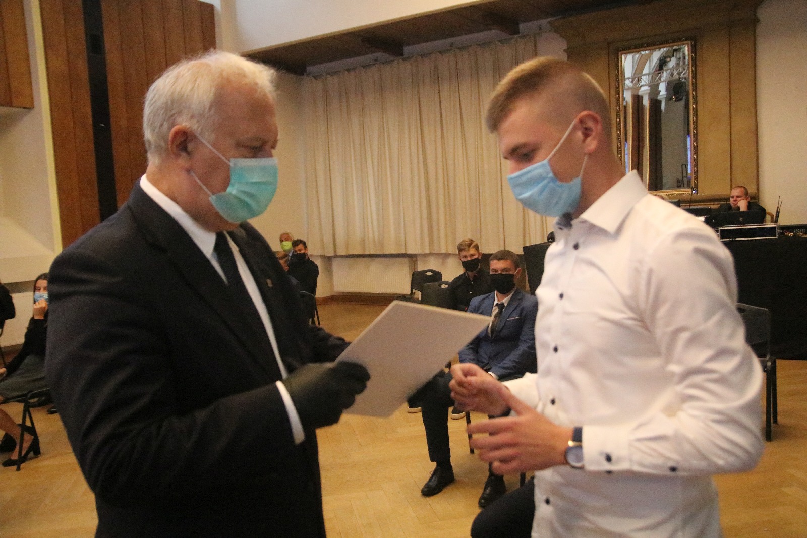 Uroczystość wręczenia stypendiów prezydenta Legnicy