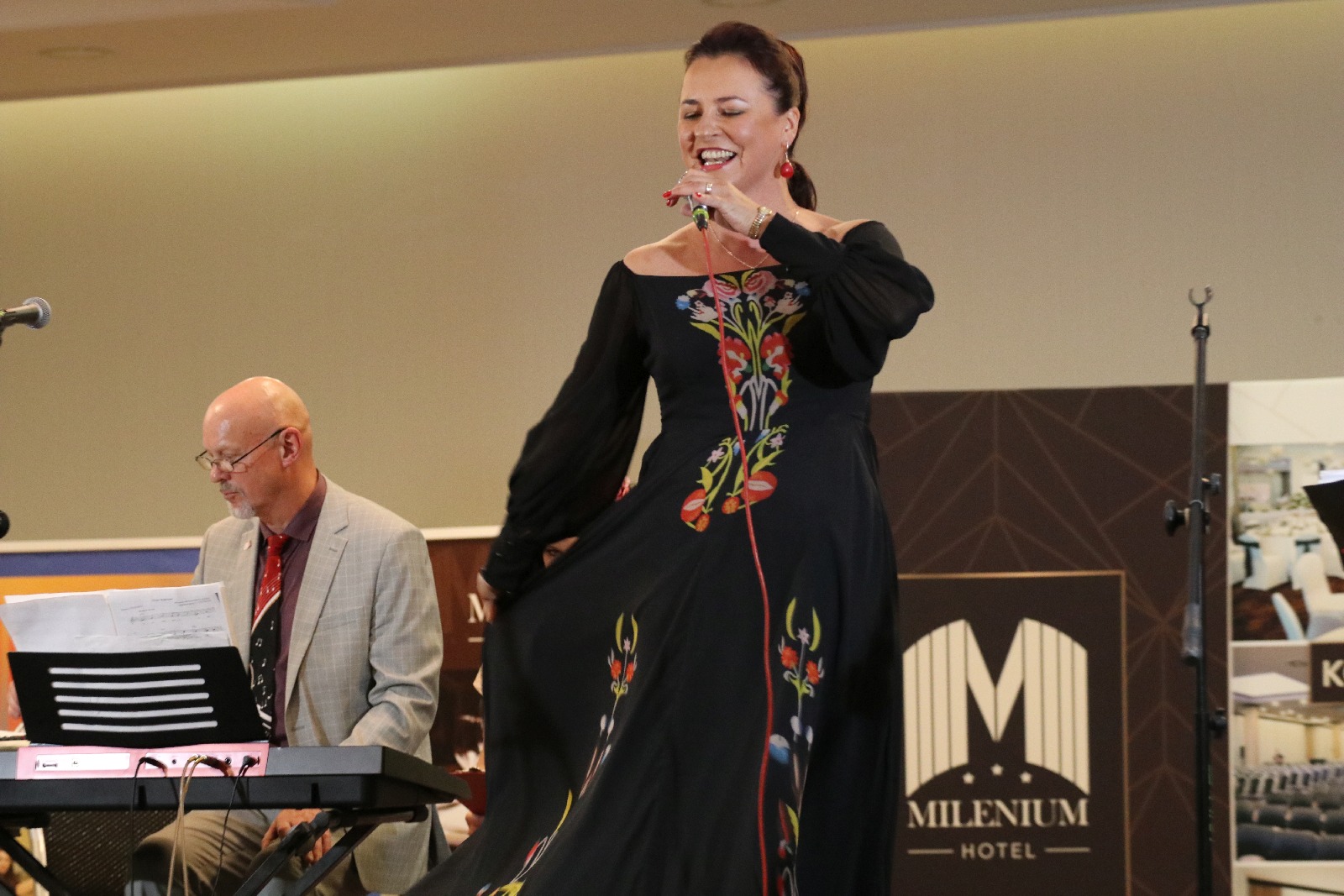 W hotelu Milenium zabrzmiały  Słowiańskie Barwy Miłości