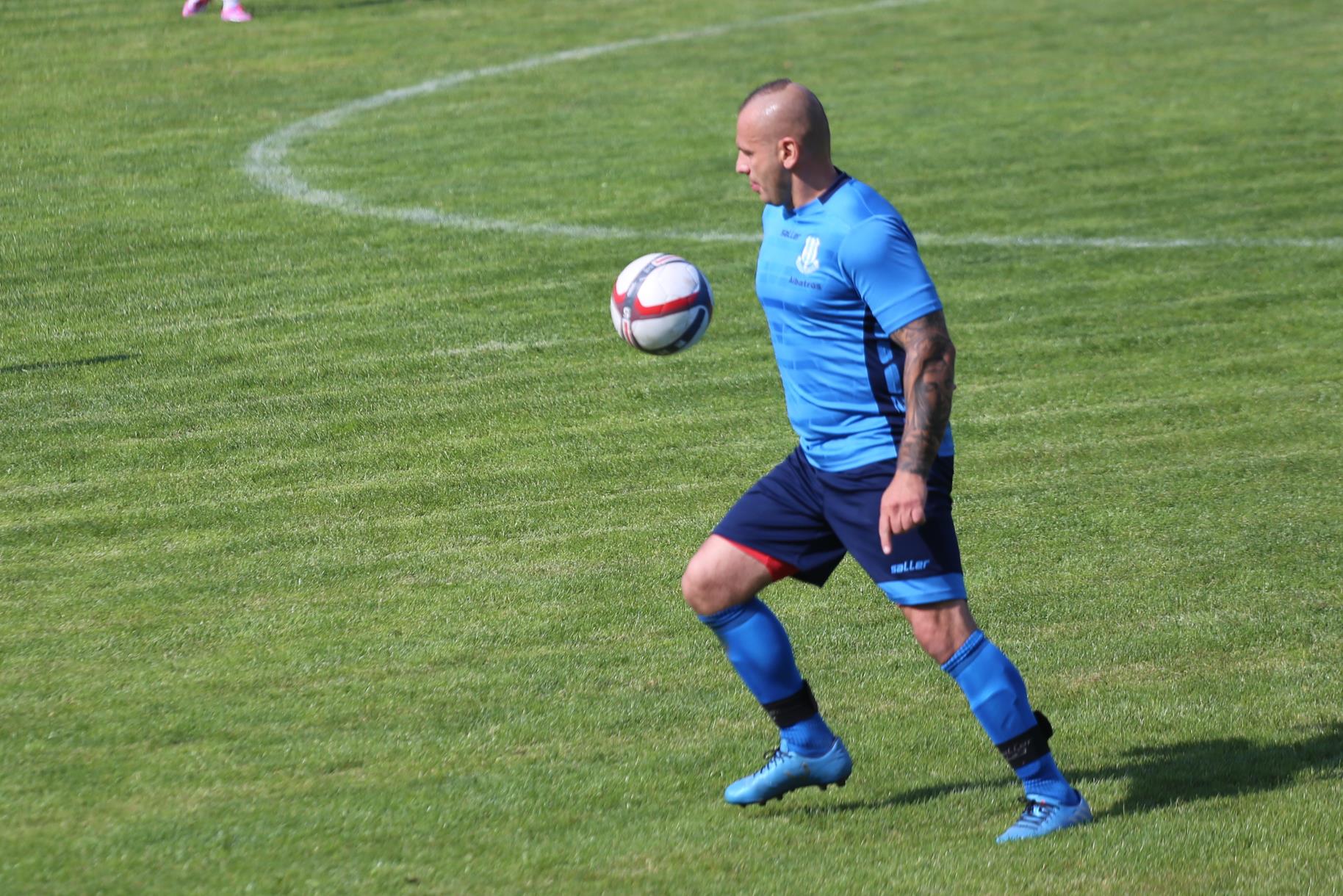 Derby jezior w Koskowicach. Błękitni rozstrzelali Albatrosa