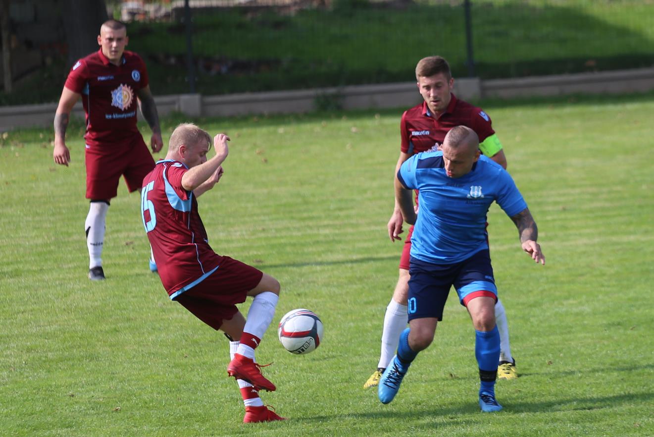 Derby jezior w Koskowicach. Błękitni rozstrzelali Albatrosa