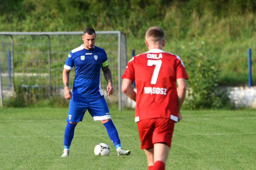 Konfeks Legnica wygrał na własnym boisku z Orlą Wąsosz