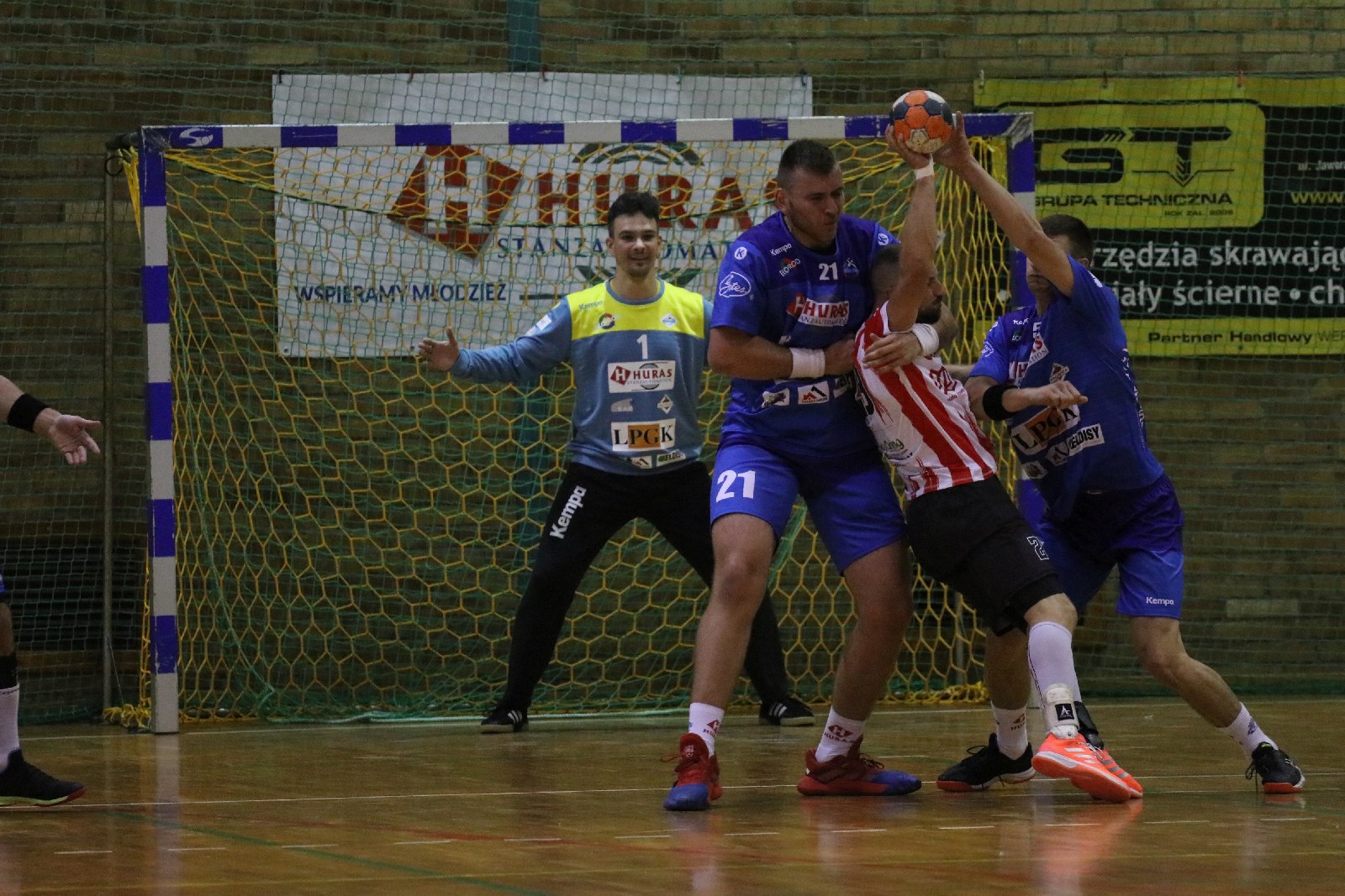 Siódemka Miedź Legnica – Ostrovia Ostrów Wielkopolsk 28:24