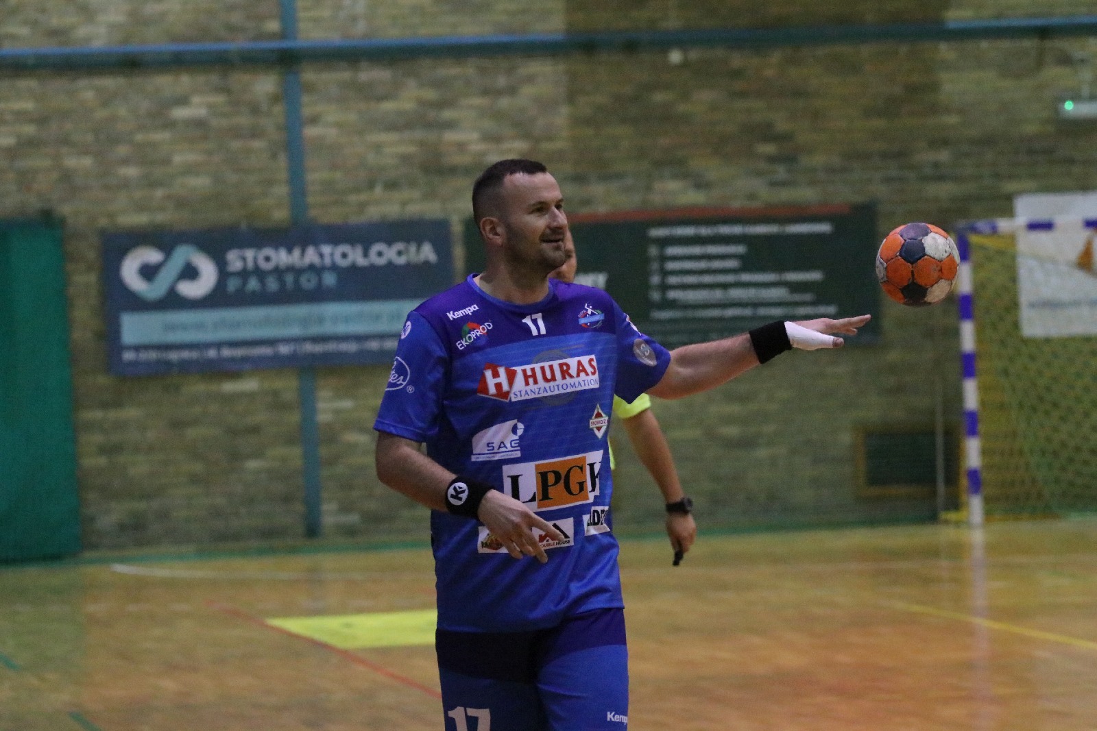Siódemka Miedź Legnica – Ostrovia Ostrów Wielkopolsk 28:24