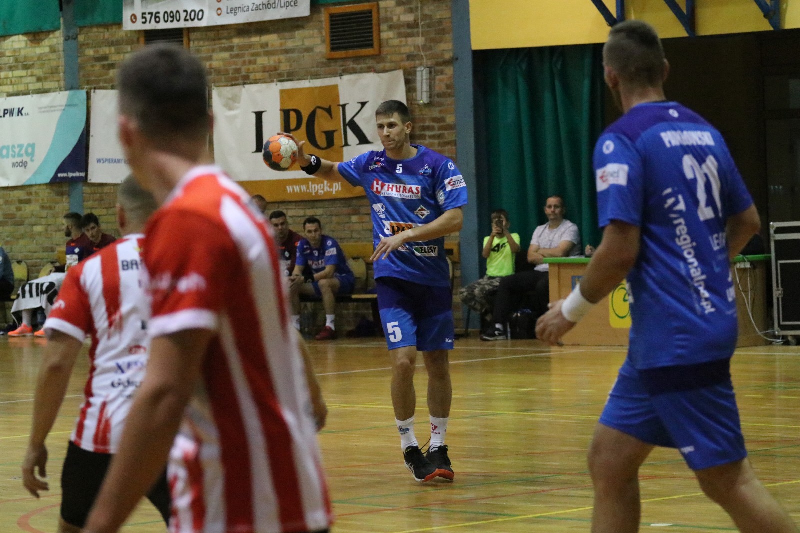 Siódemka Miedź Legnica – Ostrovia Ostrów Wielkopolsk 28:24