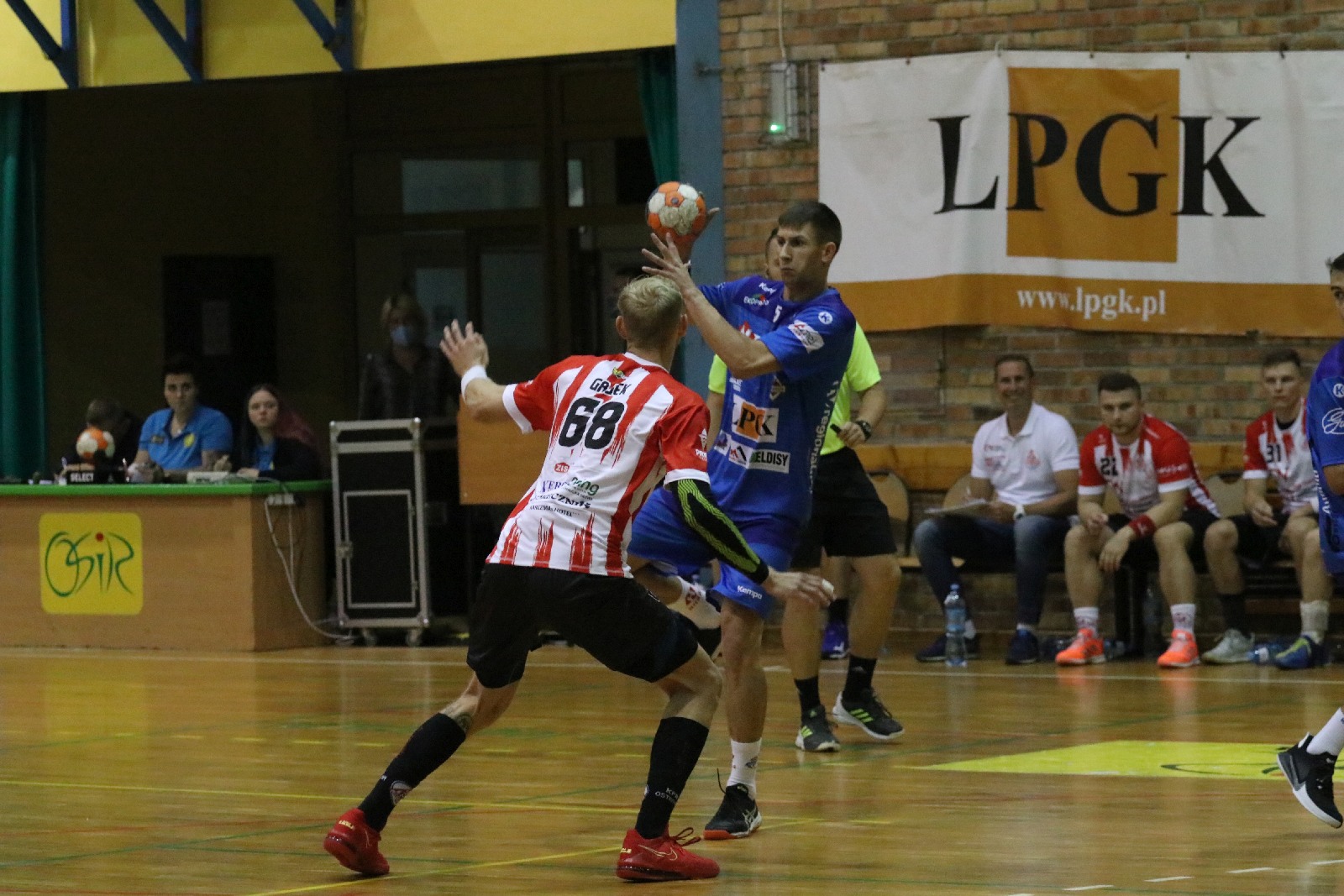 Siódemka Miedź Legnica – Ostrovia Ostrów Wielkopolsk 28:24