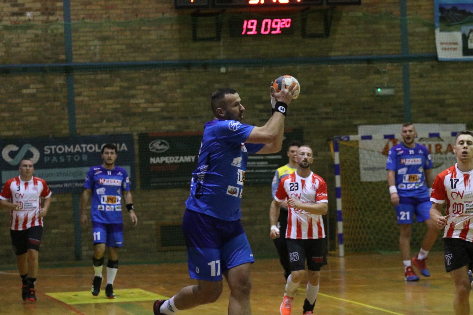 Siódemka Miedź Legnica – Ostrovia Ostrów Wielkopolsk 28:24