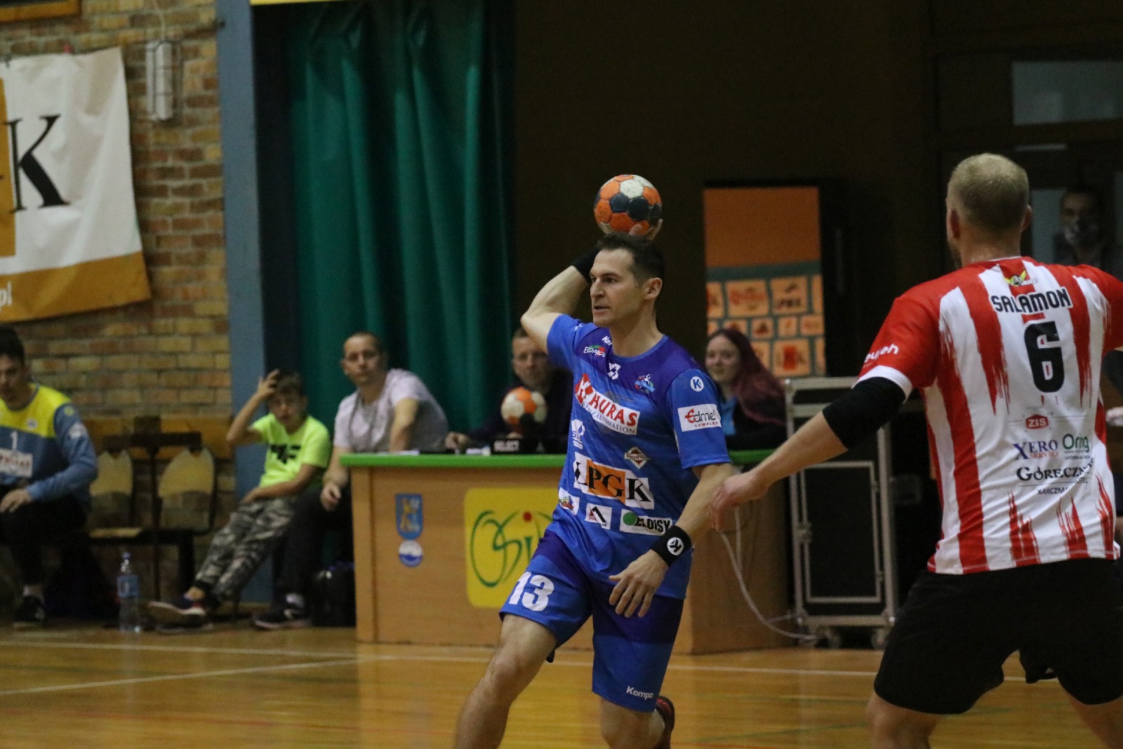 Siódemka Miedź Legnica – Ostrovia Ostrów Wielkopolsk 28:24