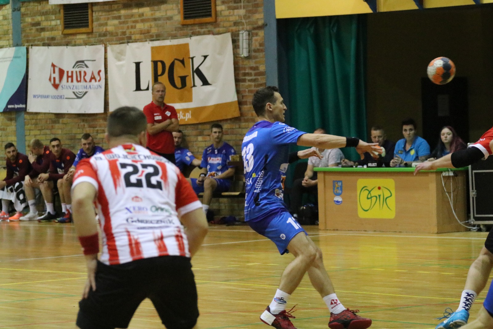 Siódemka Miedź Legnica – Ostrovia Ostrów Wielkopolsk 28:24