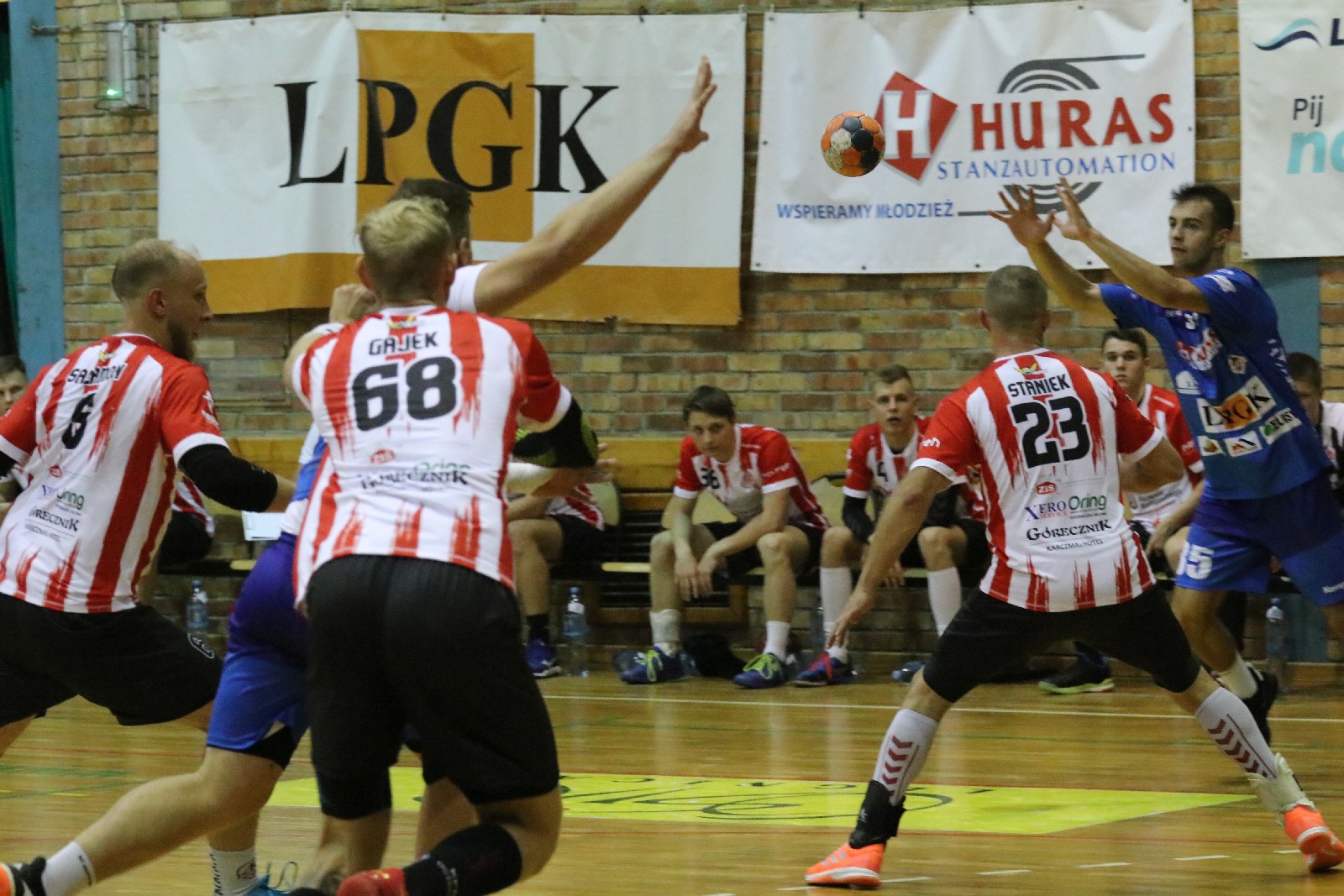 Siódemka Miedź Legnica – Ostrovia Ostrów Wielkopolsk 28:24