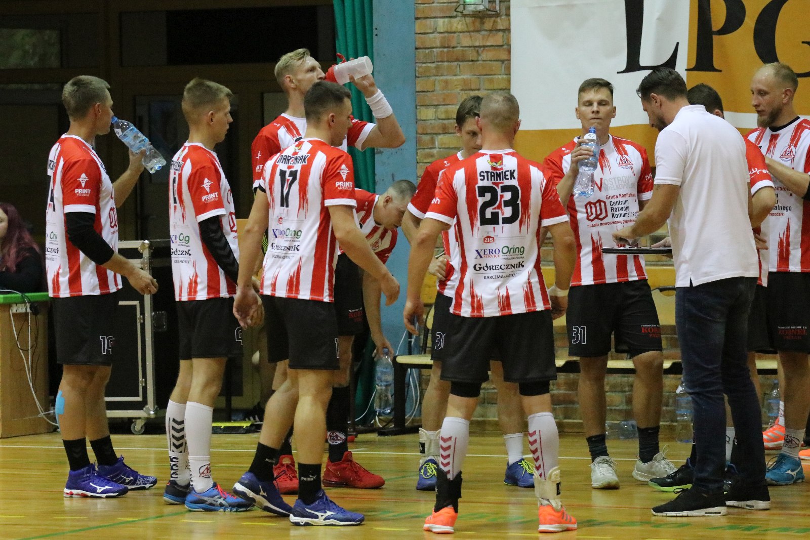 Siódemka Miedź Legnica – Ostrovia Ostrów Wielkopolsk 28:24