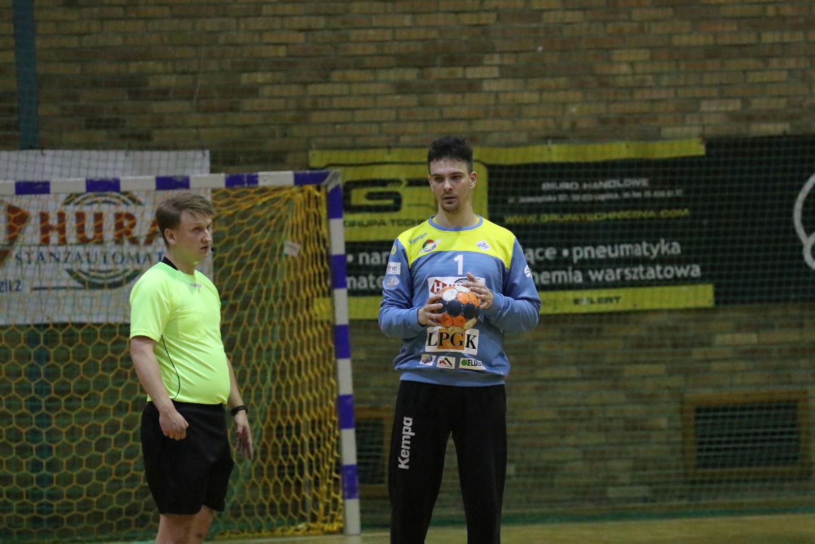 Siódemka Miedź Legnica – Ostrovia Ostrów Wielkopolsk 28:24