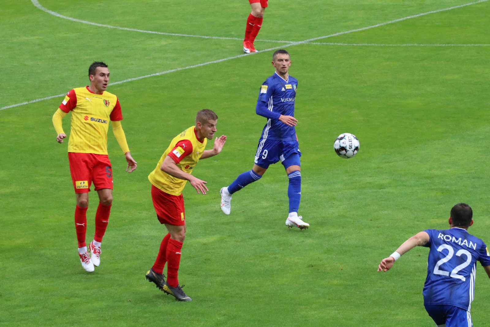 Miedź Legnica wyszarpała remis w ulewie
