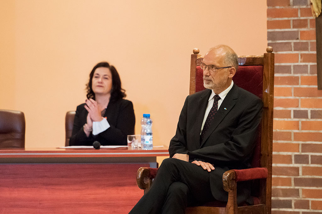 Nagrodę im. Henryka Pobożnego otrzymał prof. Andrzej Nowak