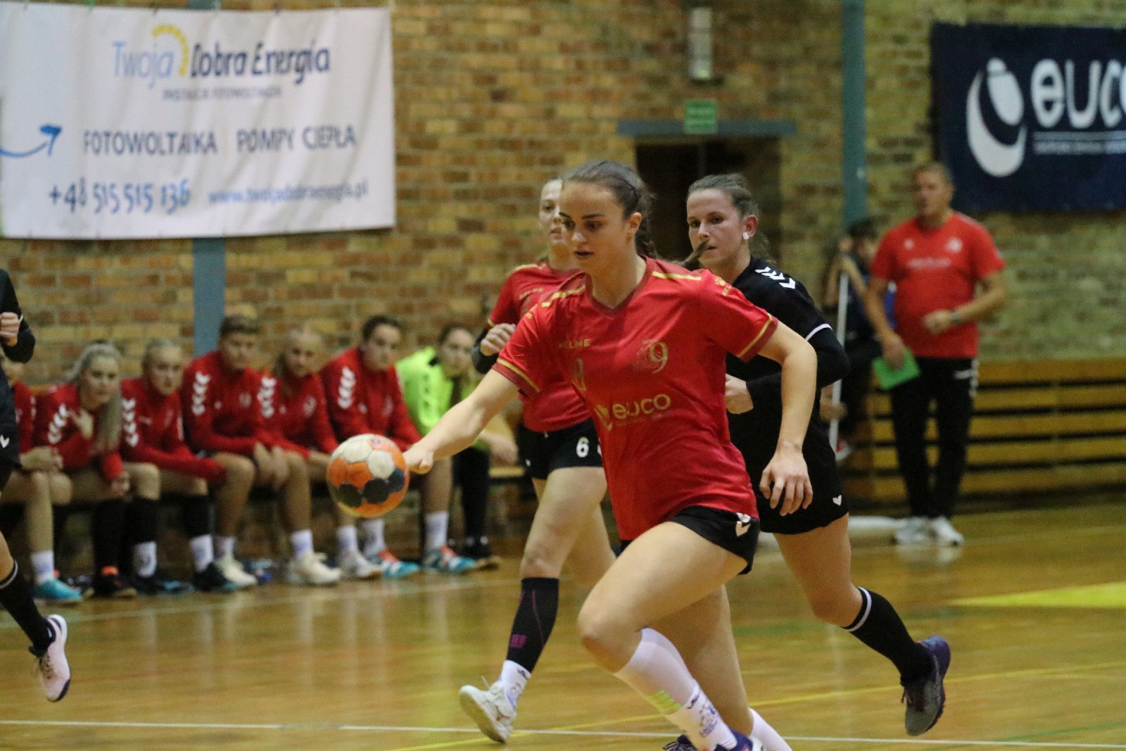 Dziewiątka Legnica w debiucie pierwszej ligi pokonuje Cracovię