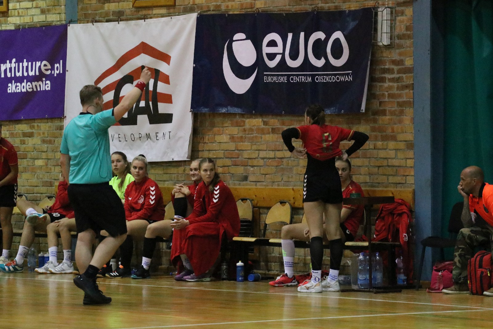 Dziewiątka Legnica w debiucie pierwszej ligi pokonuje Cracovię