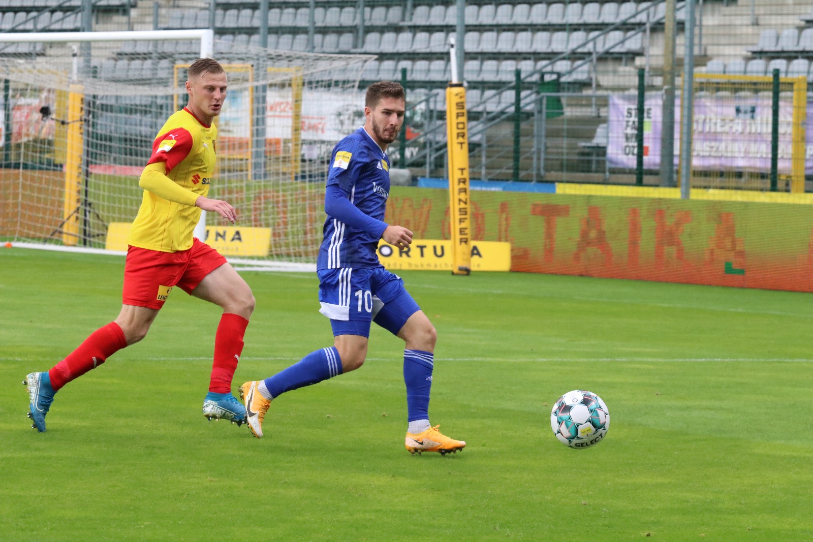 Miedź Legnica wyszarpała remis w ulewie