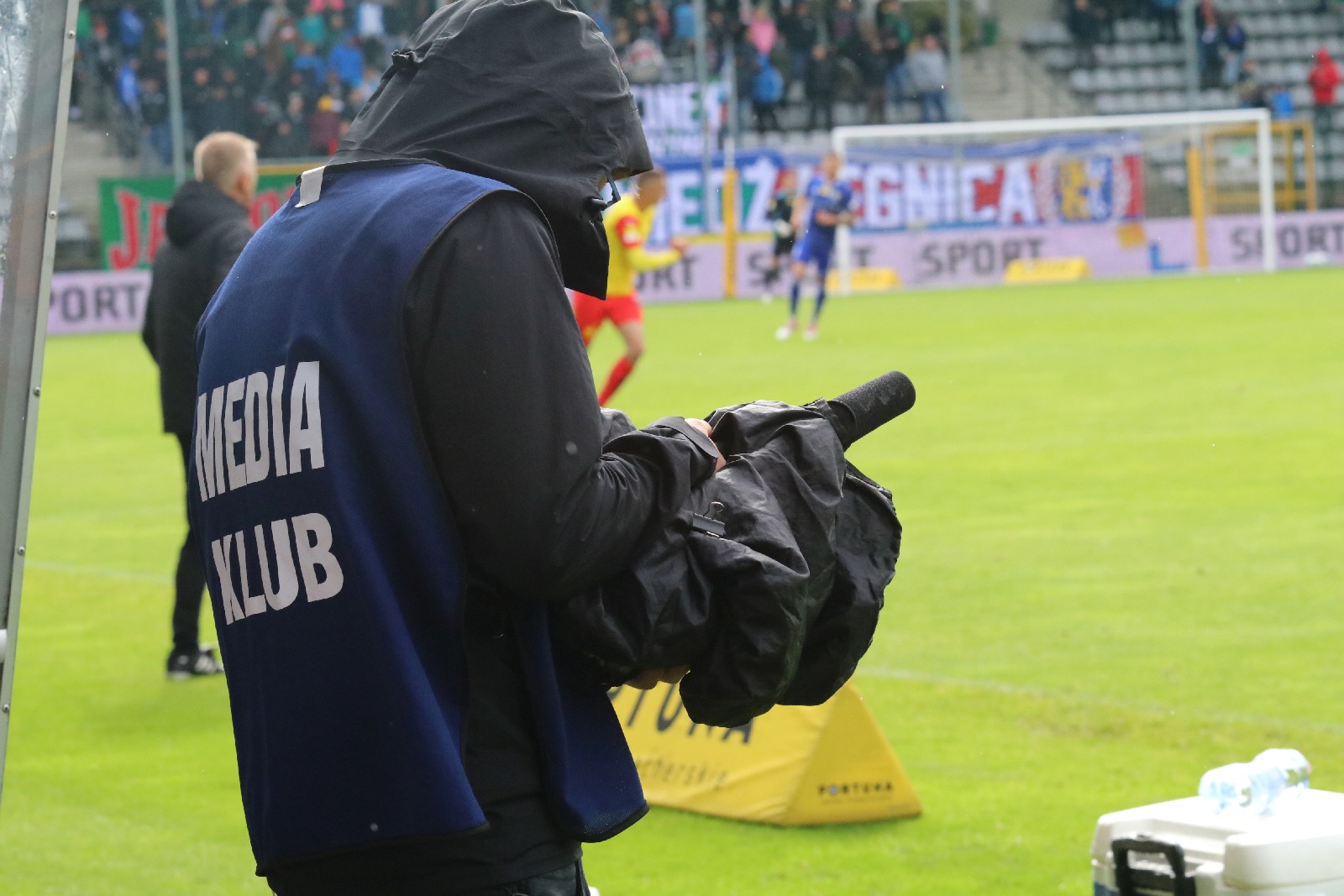 Miedź Legnica wyszarpała remis w ulewie