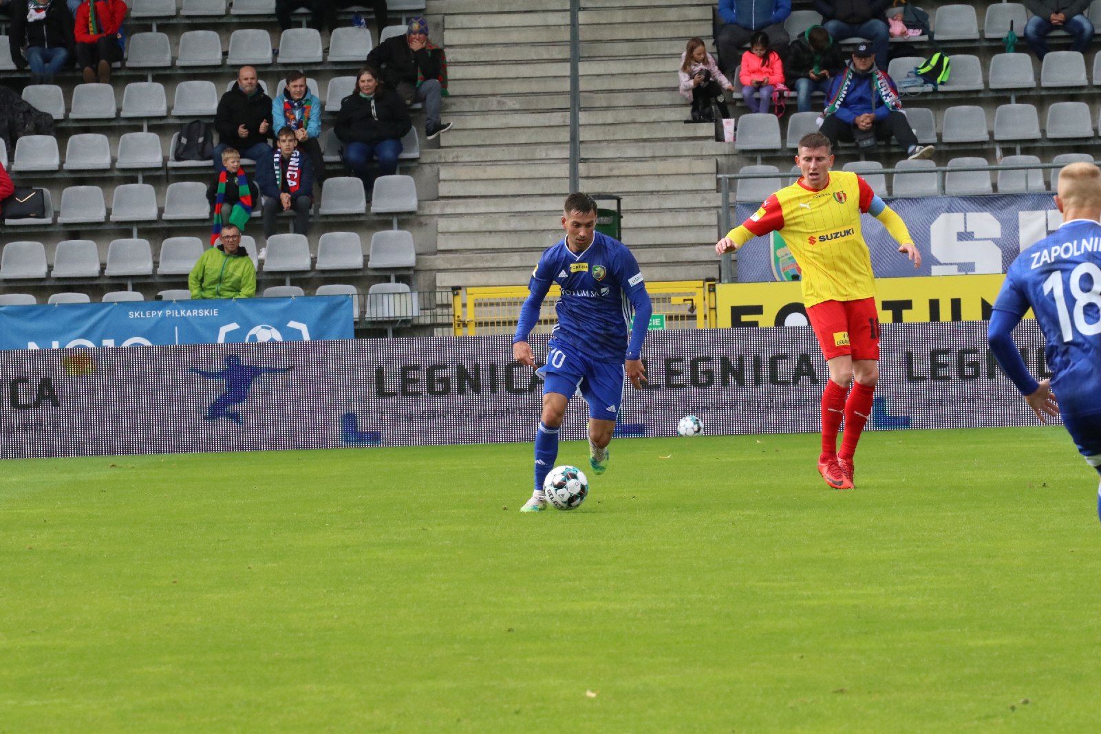 Miedź Legnica wyszarpała remis w ulewie