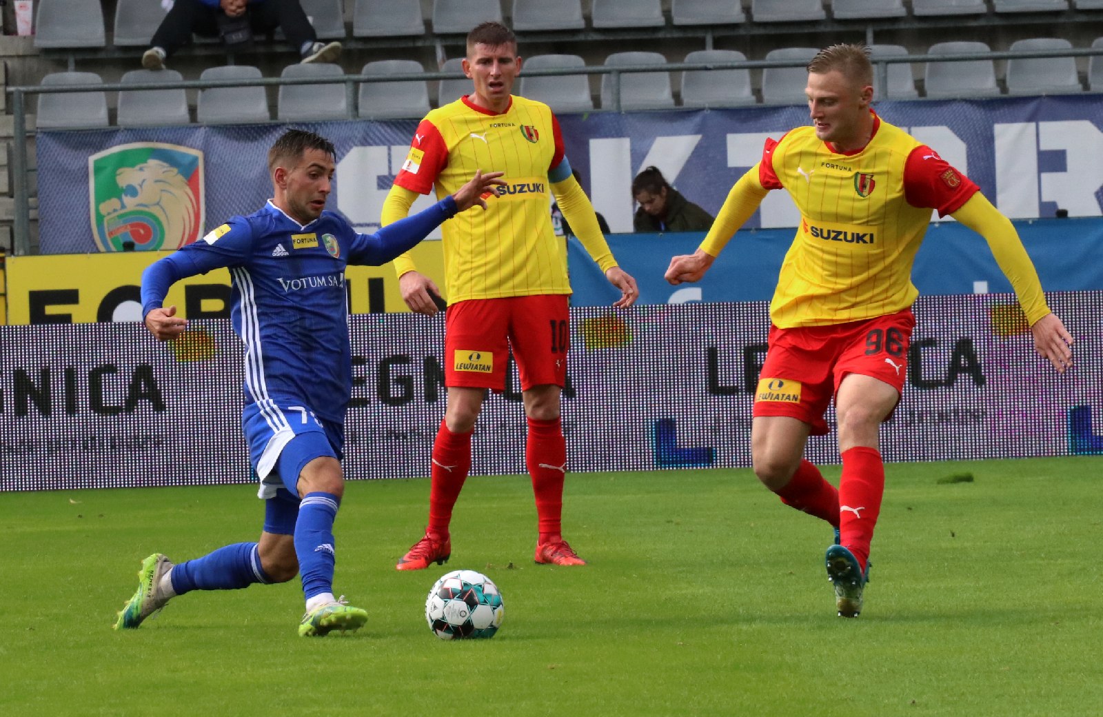 Miedź Legnica wyszarpała remis w ulewie