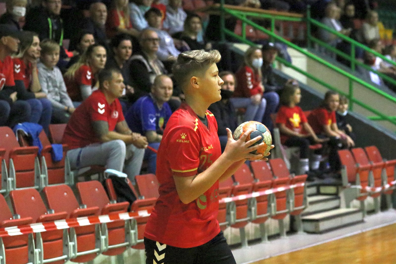 Dziewiątka Legnica w debiucie pierwszej ligi pokonuje Cracovię