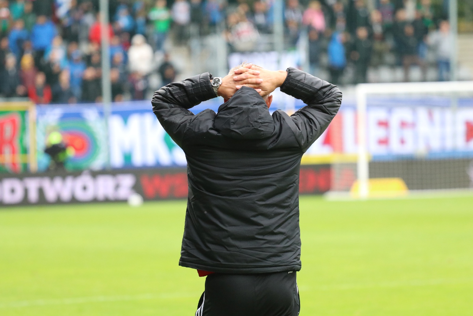 Miedź Legnica wyszarpała remis w ulewie