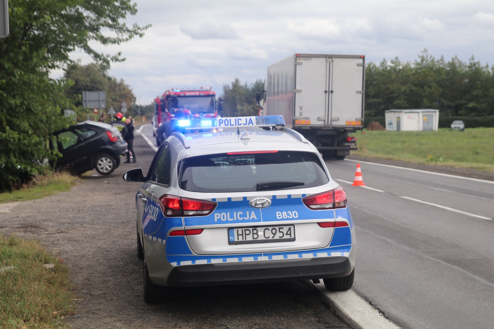 Zderzenie dwóch aut w Prochowicach. Dwie osoby ranne