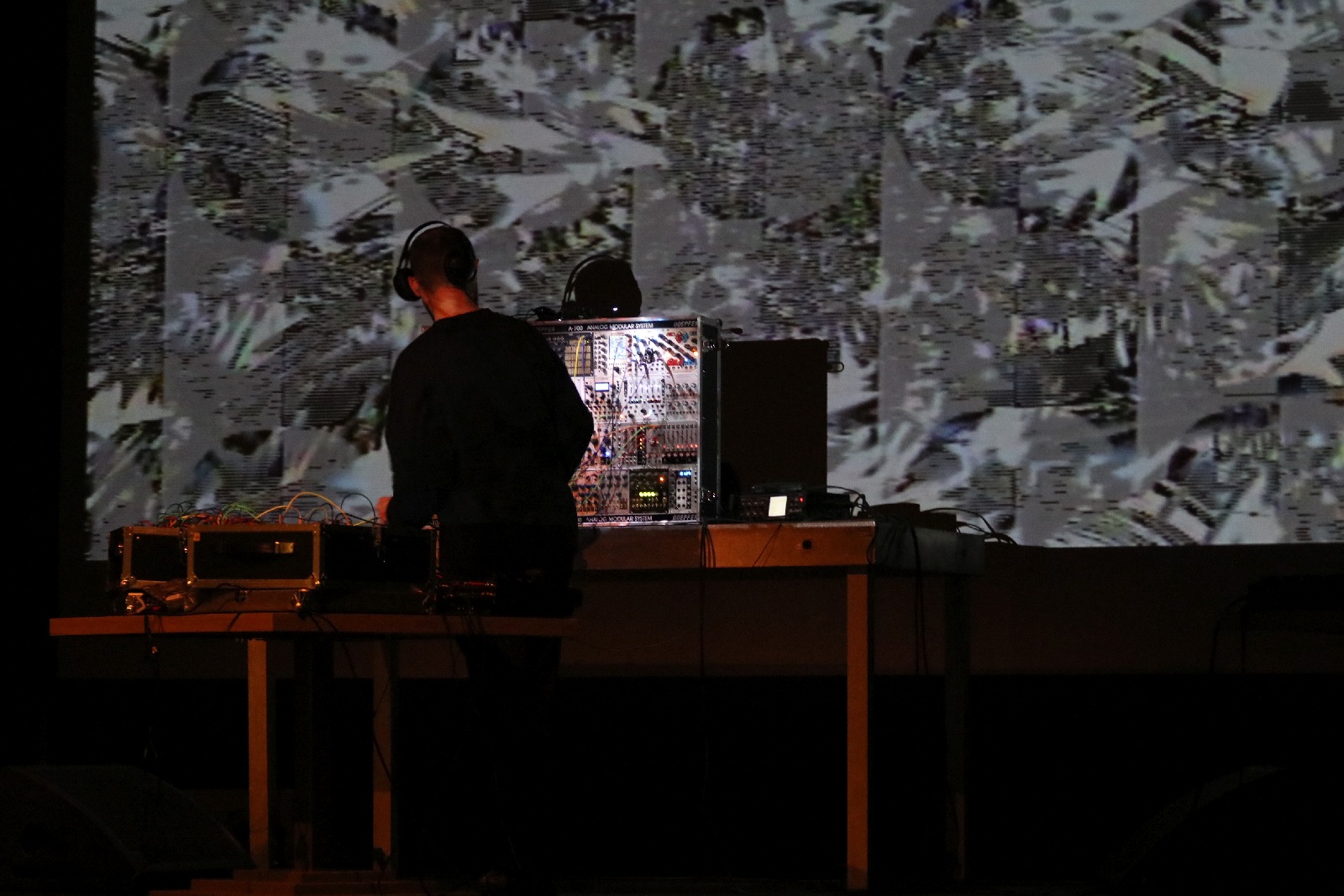 Rozpoczął się 26 Festiwal Form Audiowizualnych Intermediale