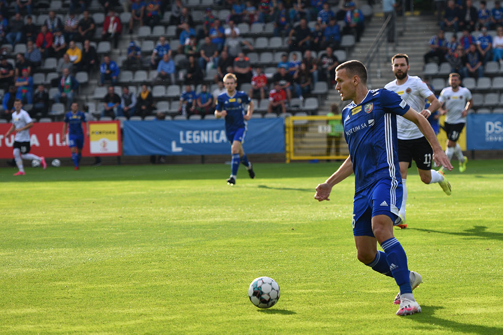 Miedź Legnica zremisowała w derbach z Chrobrym Głogów 2:2