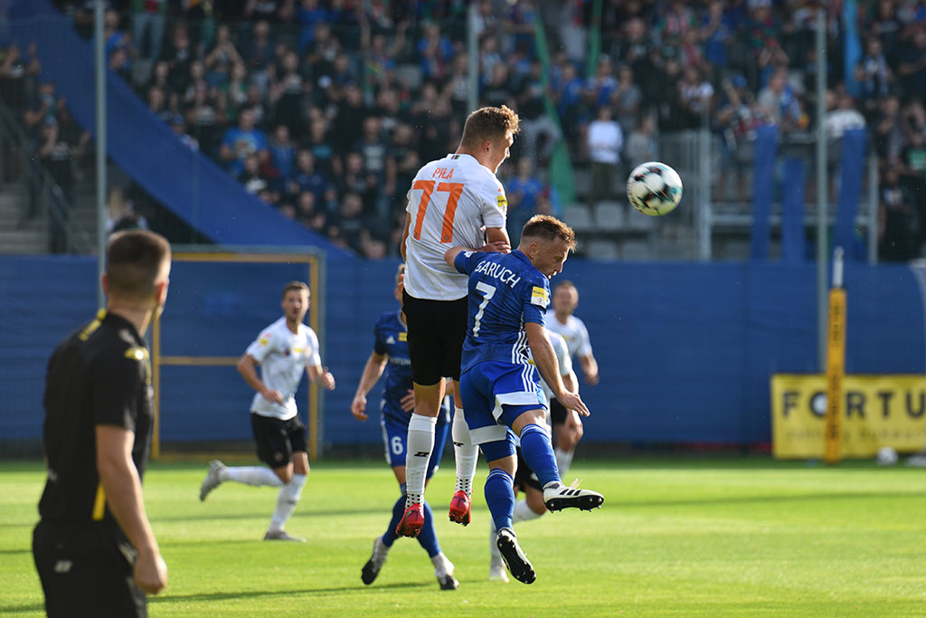 Miedź Legnica zremisowała w derbach z Chrobrym Głogów 2:2