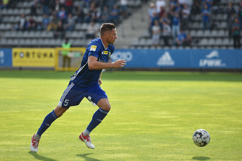 Miedź Legnica zremisowała w derbach z Chrobrym Głogów 2:2