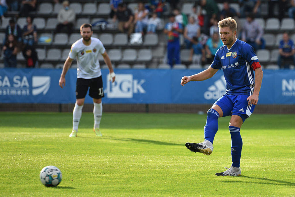 Miedź Legnica zremisowała w derbach z Chrobrym Głogów 2:2