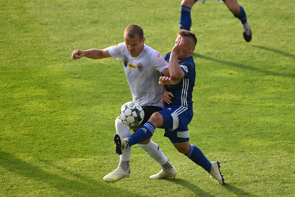 Miedź Legnica zremisowała w derbach z Chrobrym Głogów 2:2