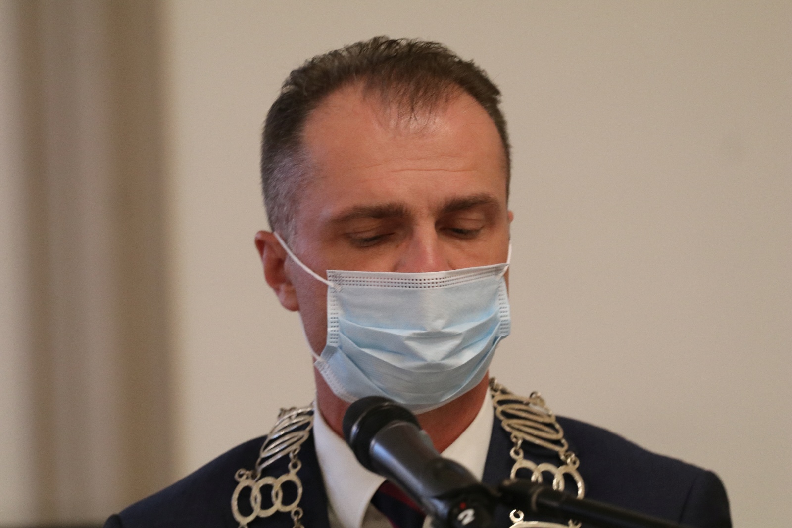 Honorowym Obywatelem Miasta Legnicy został ksiądz Gacek