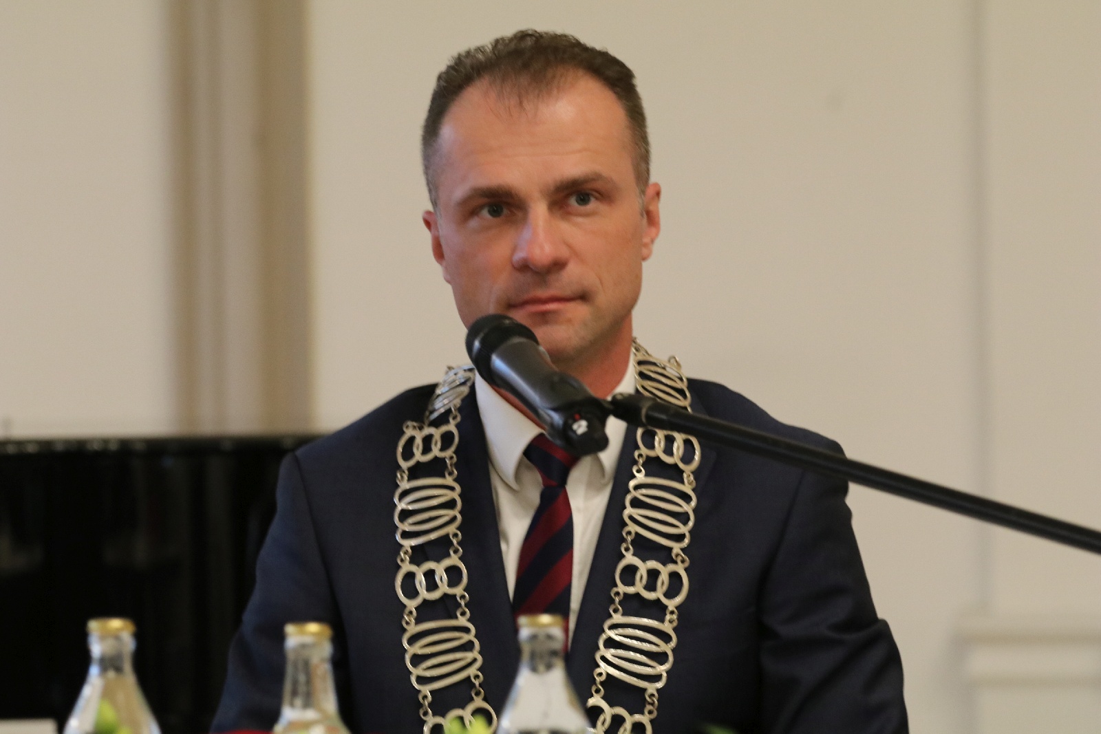 Honorowym Obywatelem Miasta Legnicy został ksiądz Gacek