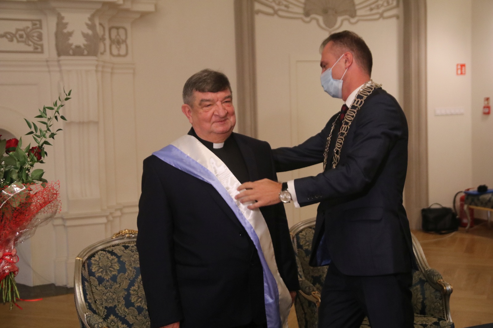Honorowym Obywatelem Miasta Legnicy został ksiądz Gacek