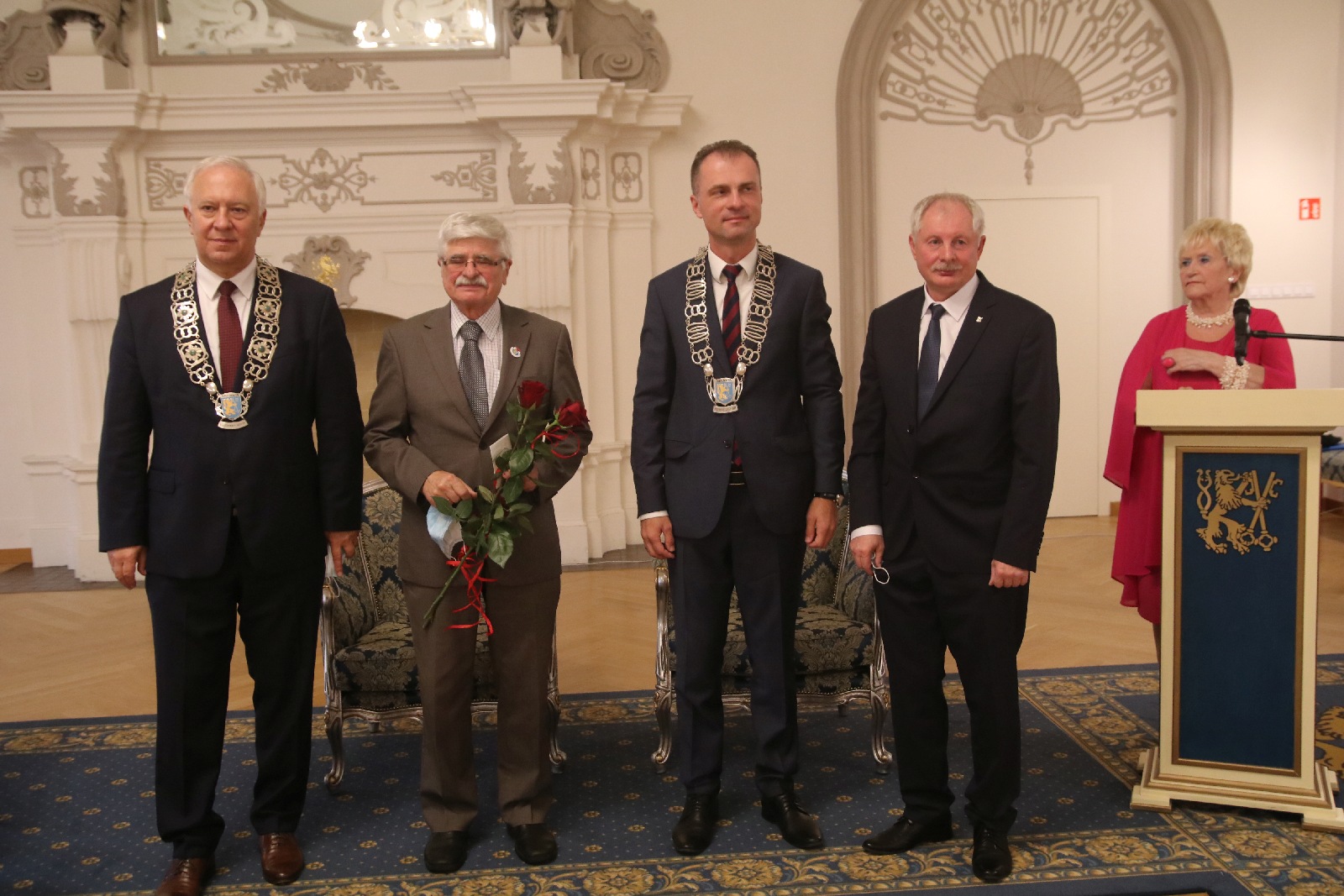 Honorowym Obywatelem Miasta Legnicy został ksiądz Gacek