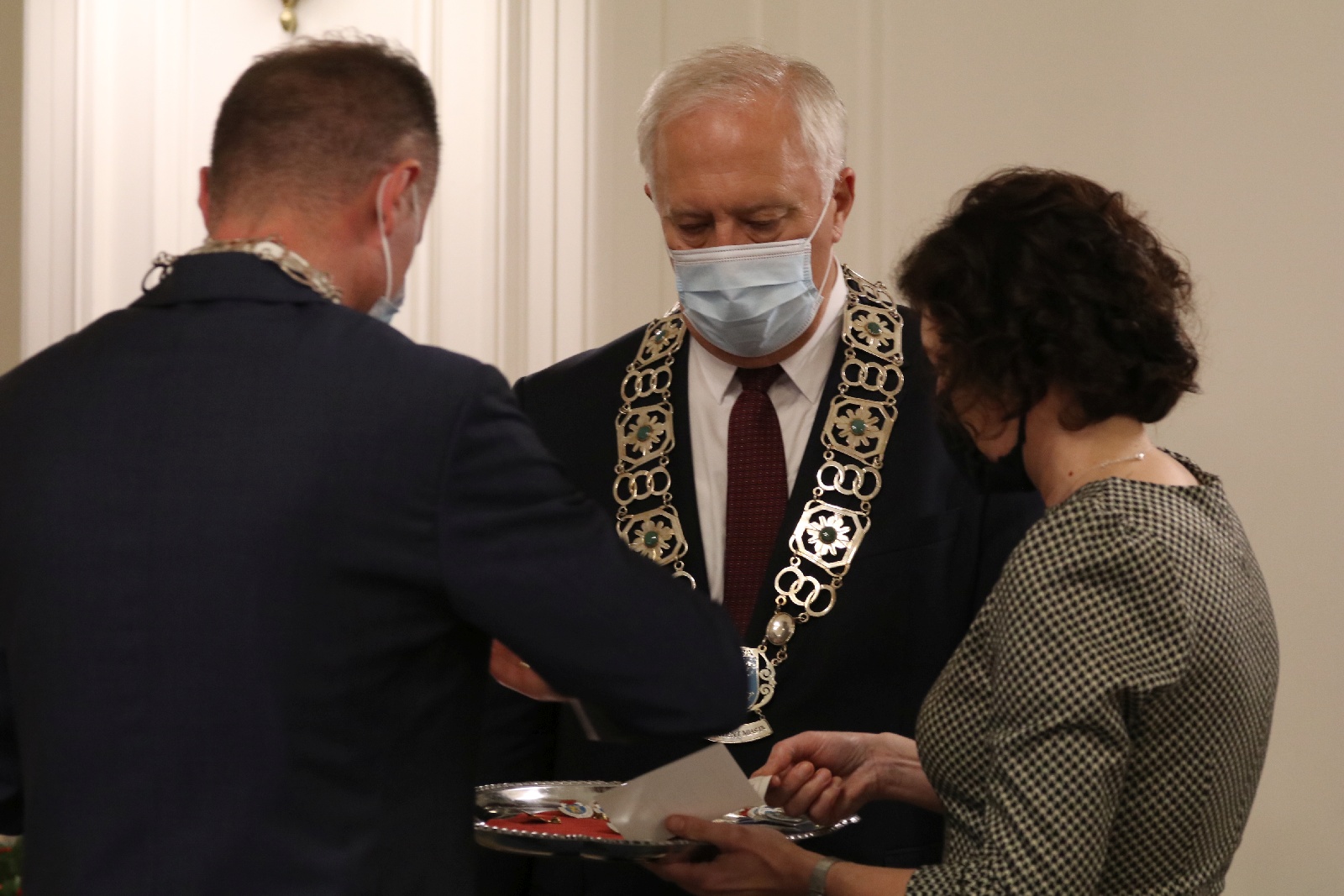 Honorowym Obywatelem Miasta Legnicy został ksiądz Gacek